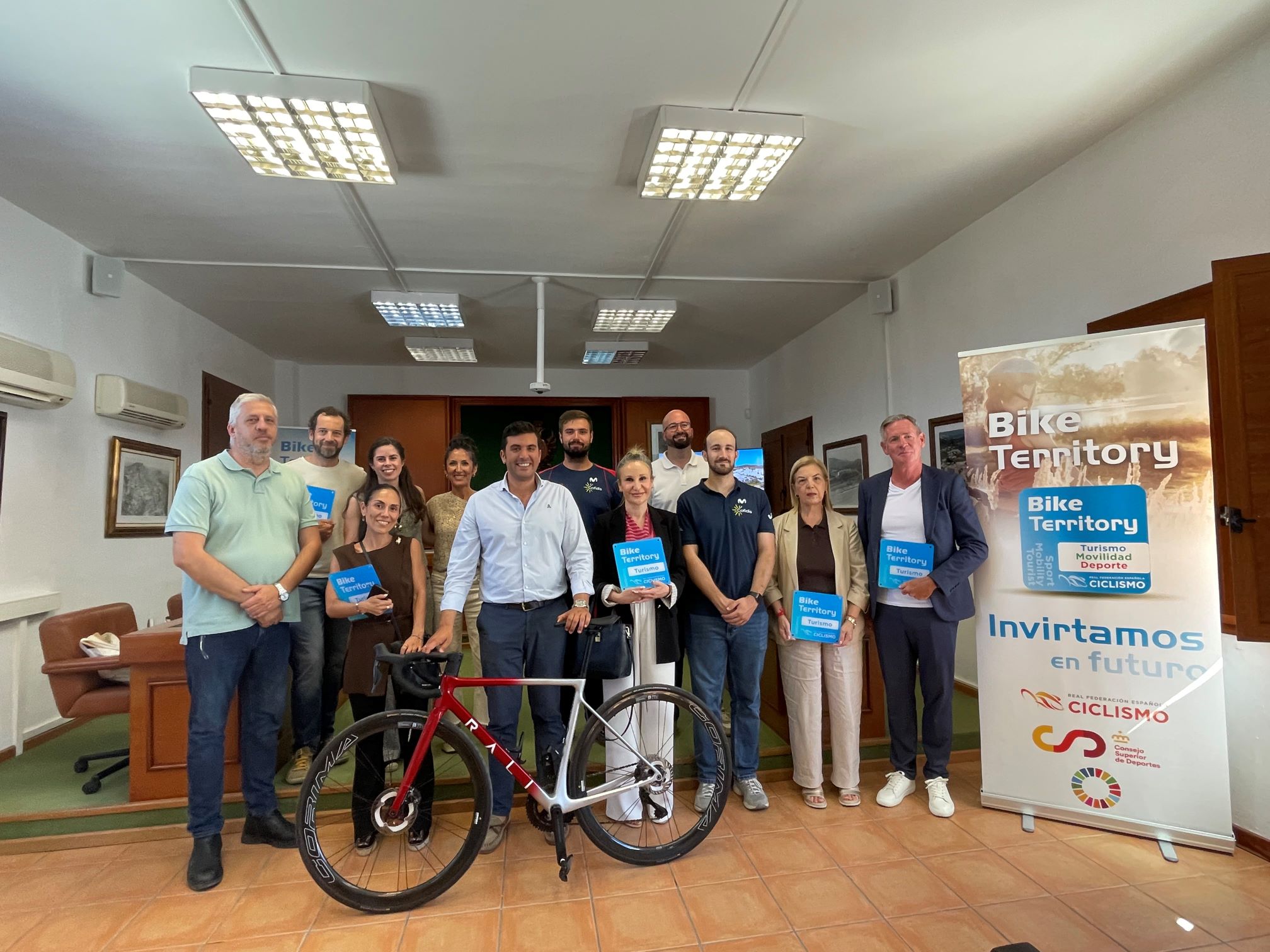 The municipality officially receives the quality seals at a ceremony backing the sustainable ‘Mojácar Green Cycling’ strategy.